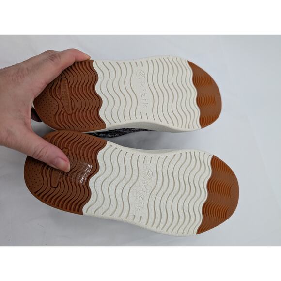 NWOT Kizik Prague Canvas Hands Free Sneaker Navy Floral Women's 7 Men's 5.5 - Picture 4 of 8